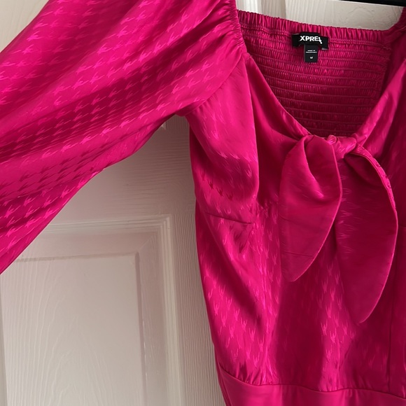 Express - Picture 2 of 4